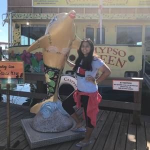 Meet your Posher, Mariela